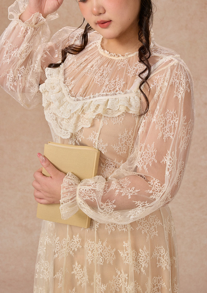 Curve&Plus Lace Bouquet Dress