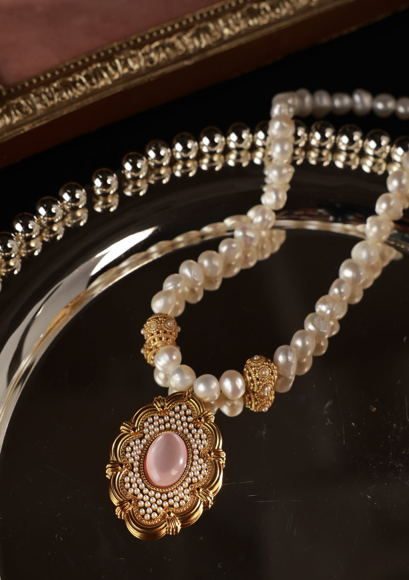 King's Court Heart Necklace