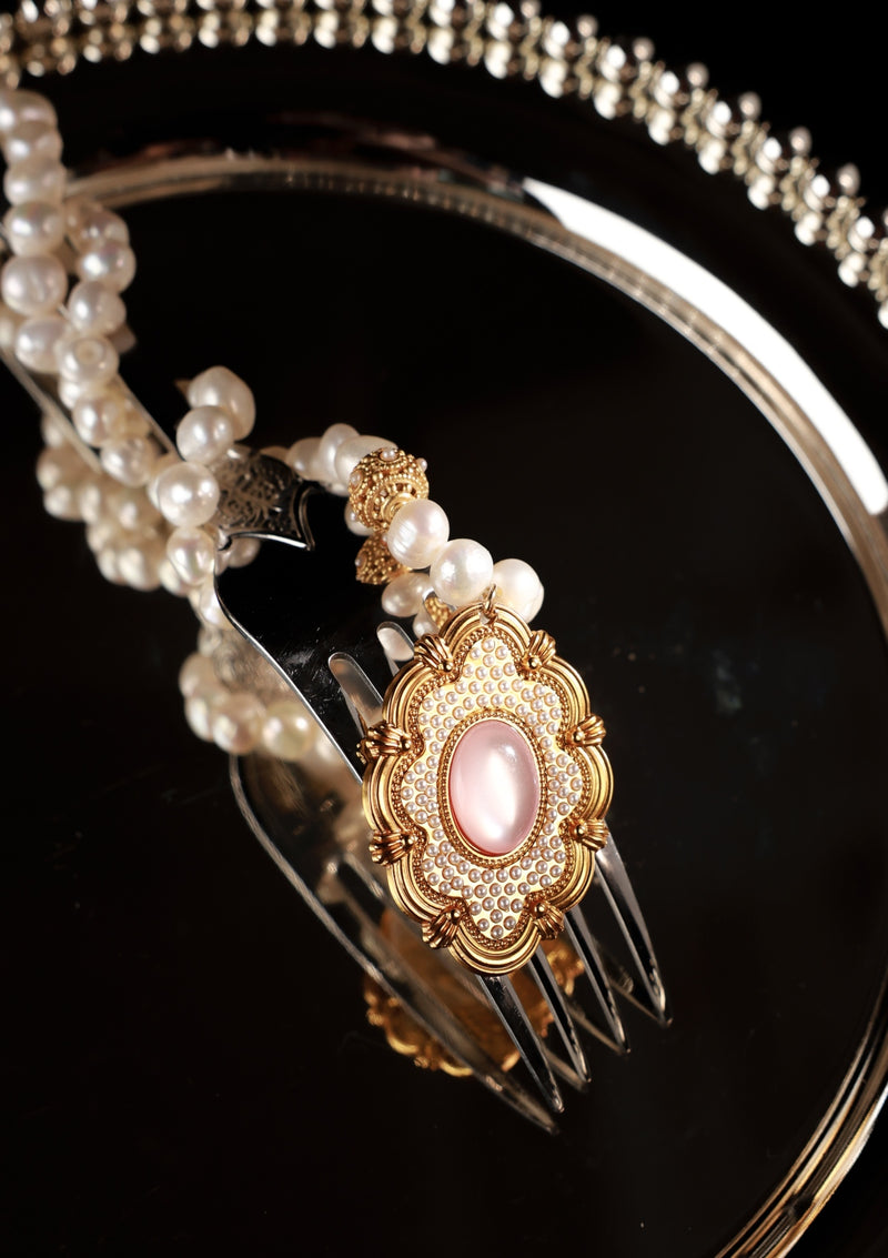 King's Court Heart Necklace