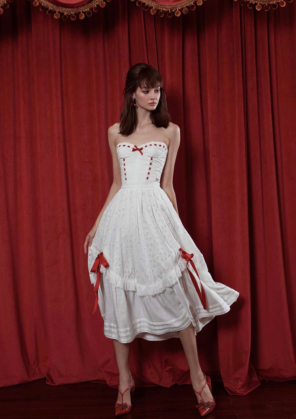 品良く着こなすため The Red Ballroom Skirt スカート