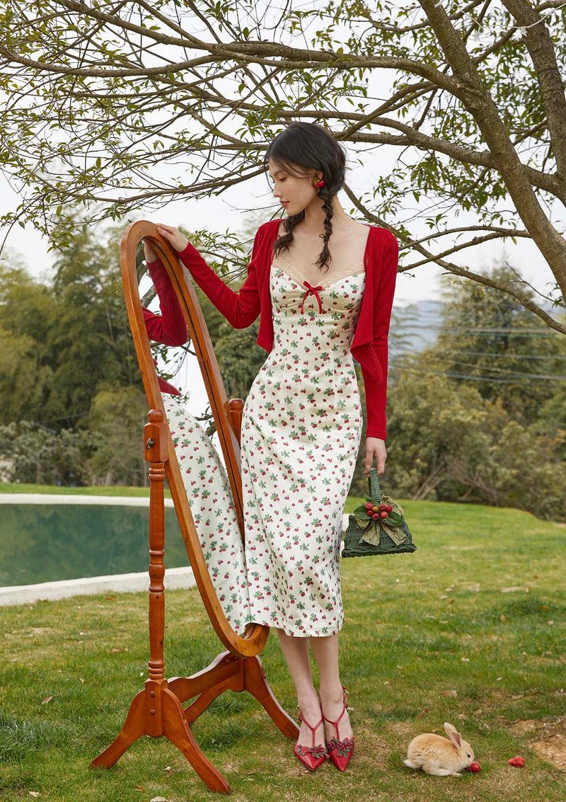 Strawberry Farm Dress Pre-Order / L Strawberry Farm Dress Pre-Order / L