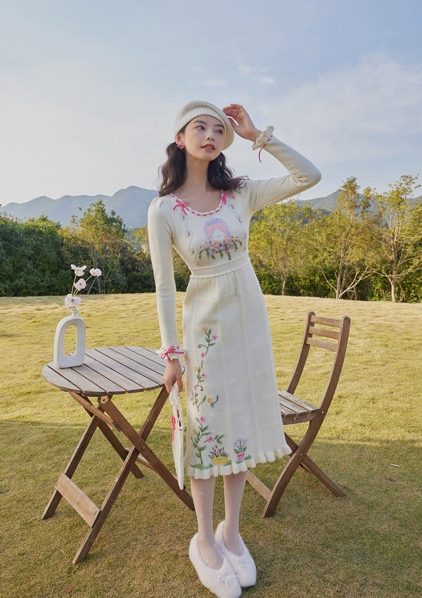 Miss Vine Embroidered Knitted Dress