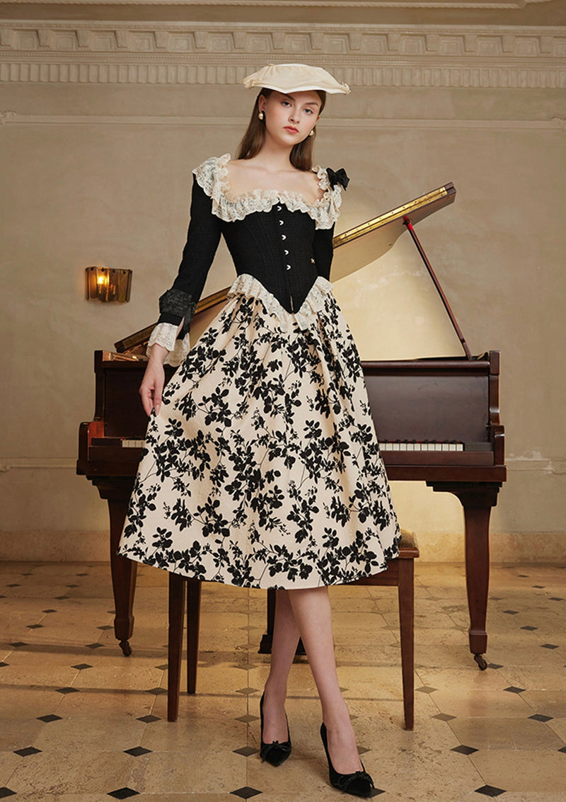 Castle Swan Skirt (Black) - LaceMade